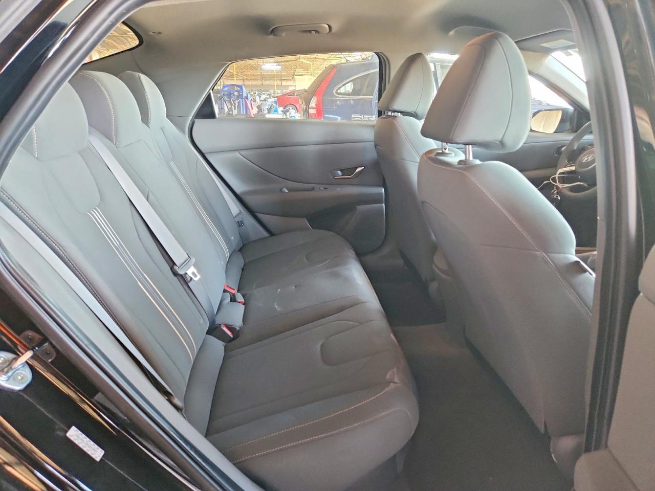 Hyundai ELANTRA Blue