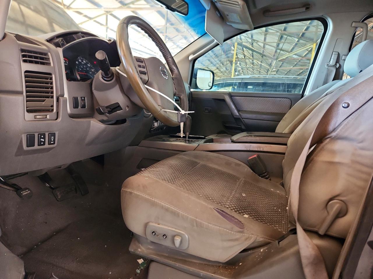 Nissan Armada Se
