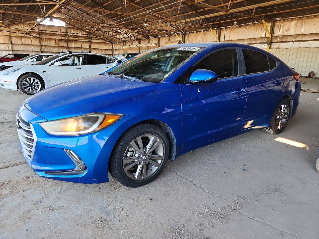 Salvage Hyundai ELANTRA Image