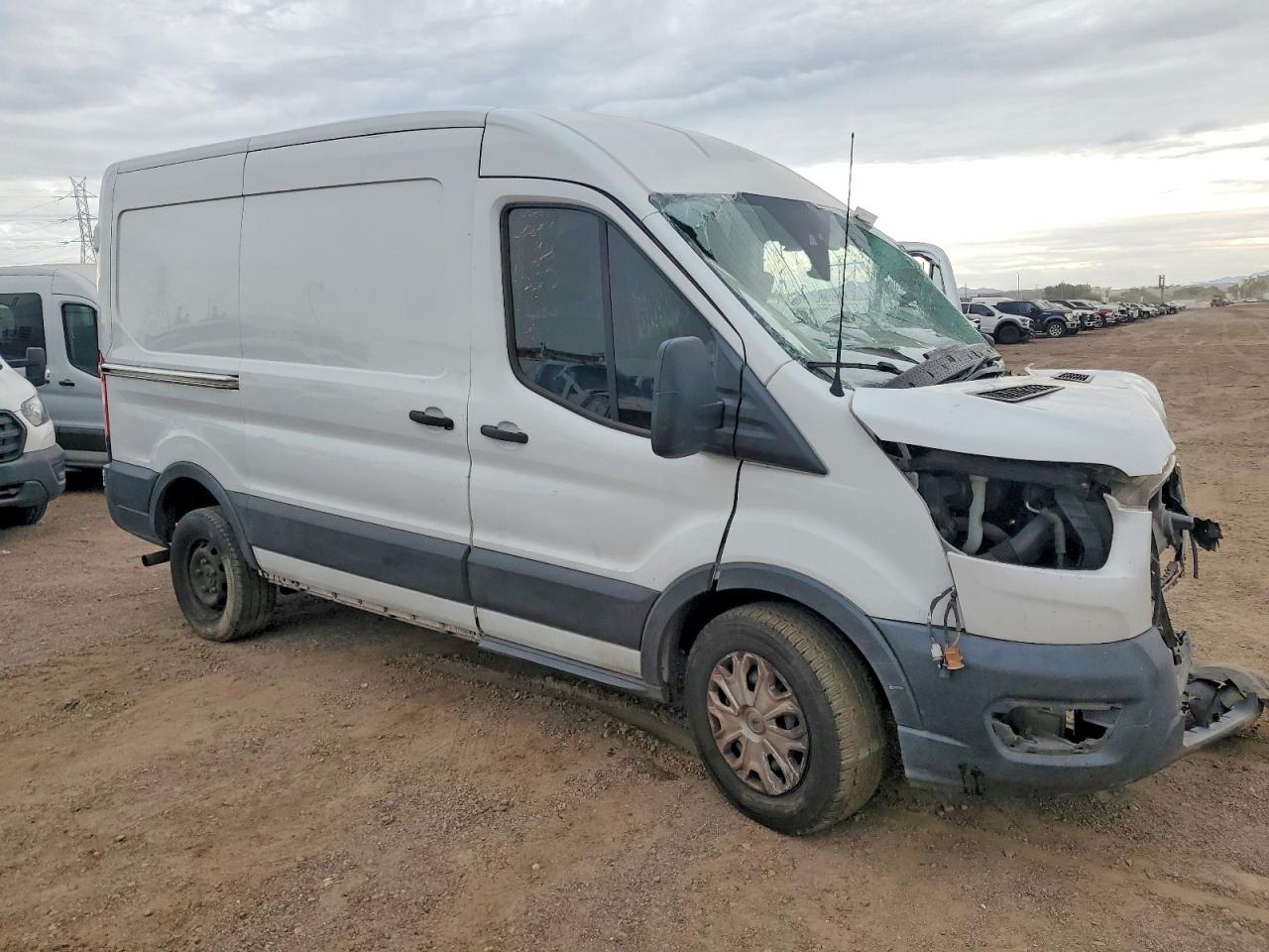 Salvage Ford Transit Image