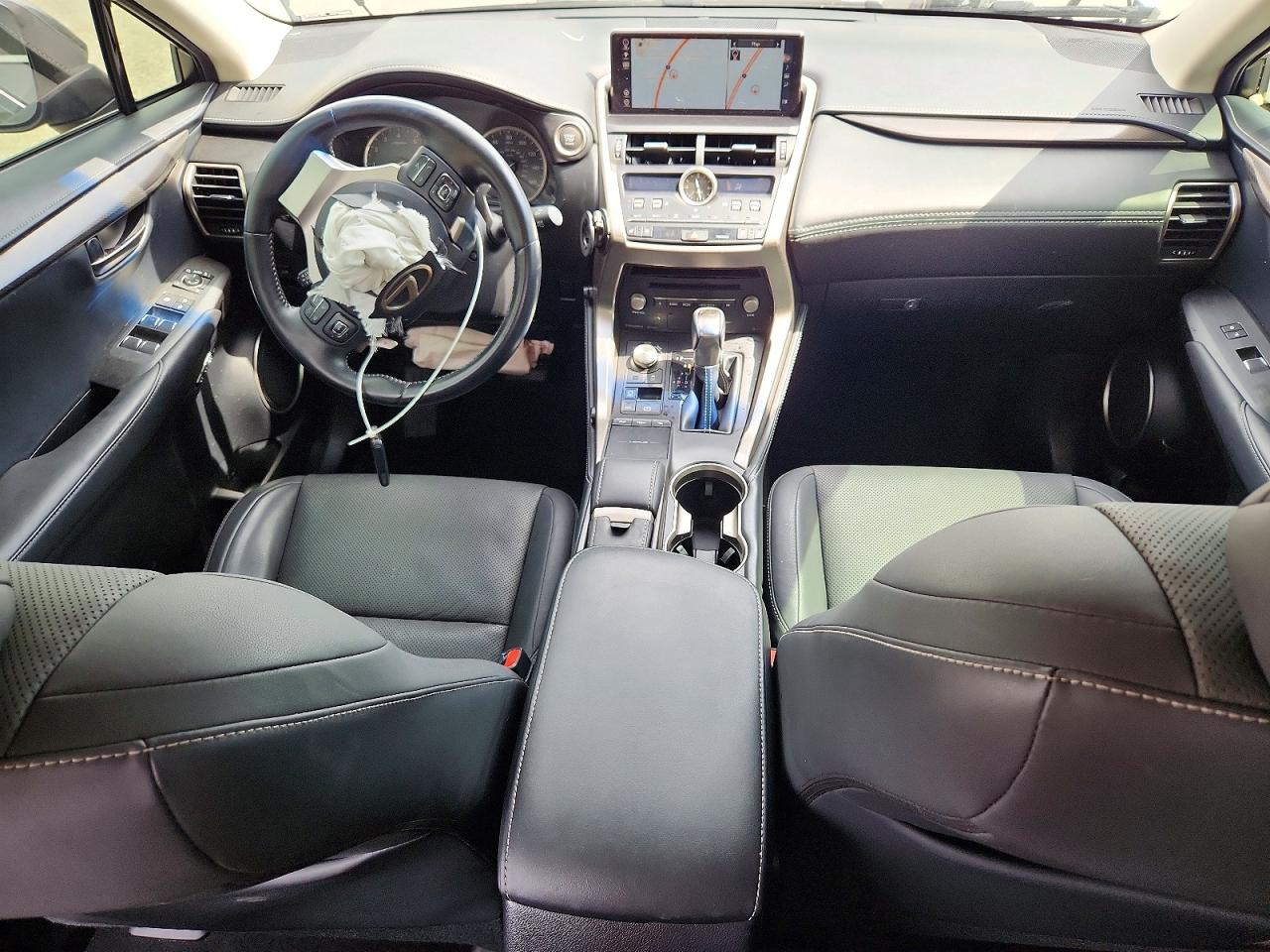 Lexus NX Base