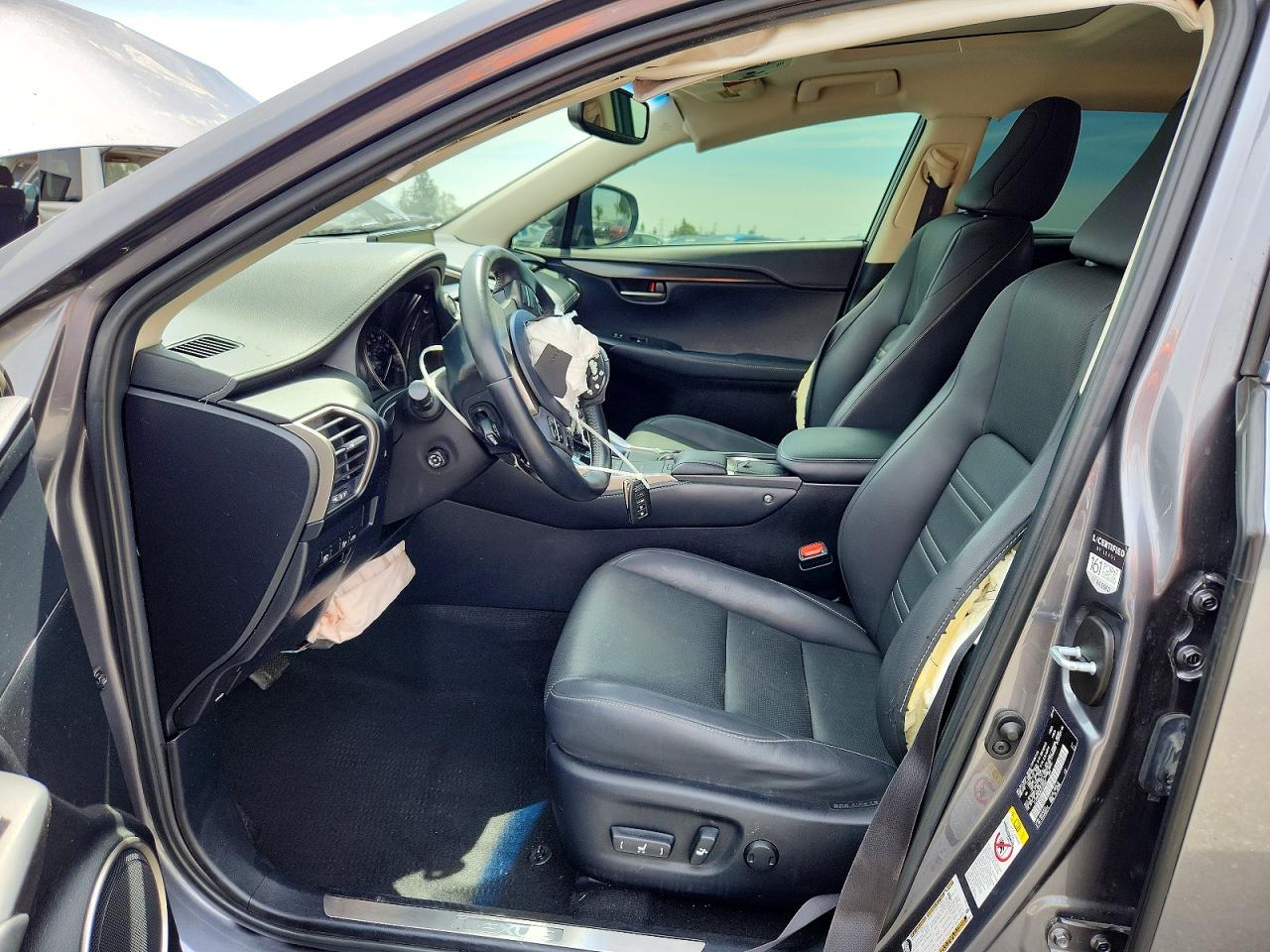 Lexus NX Base