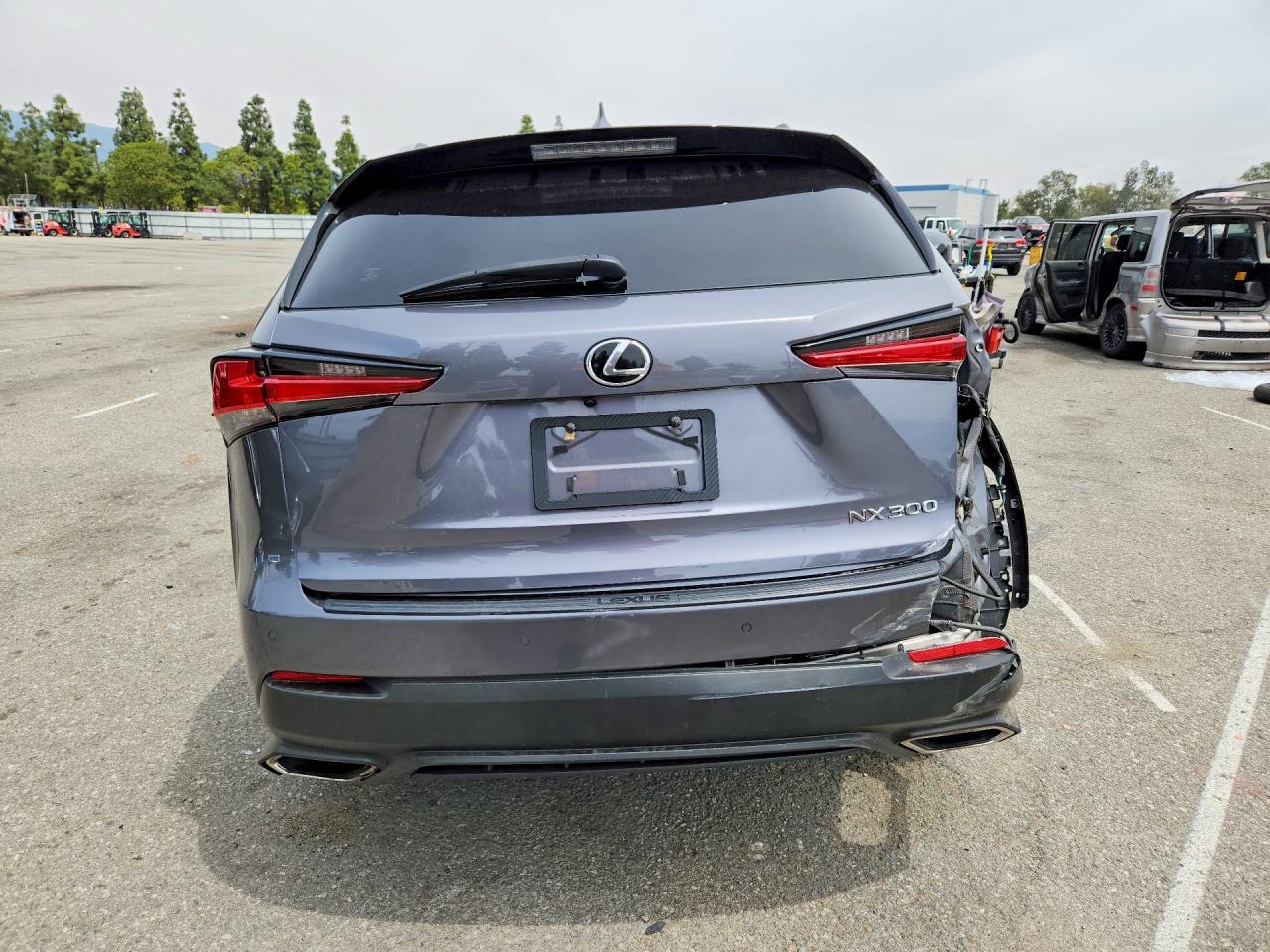 Lexus NX Base