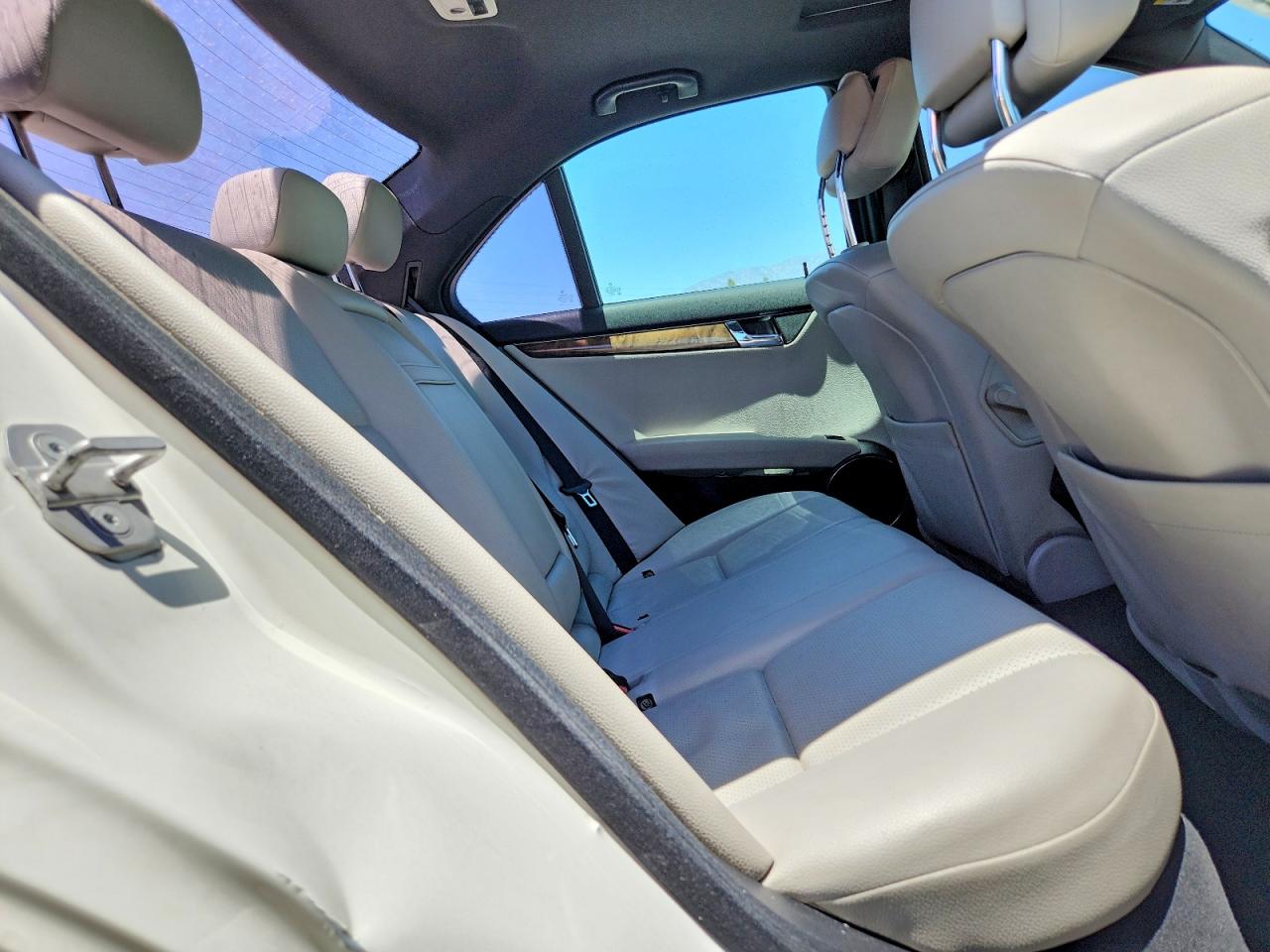 Mercedes-Benz C-Class 350