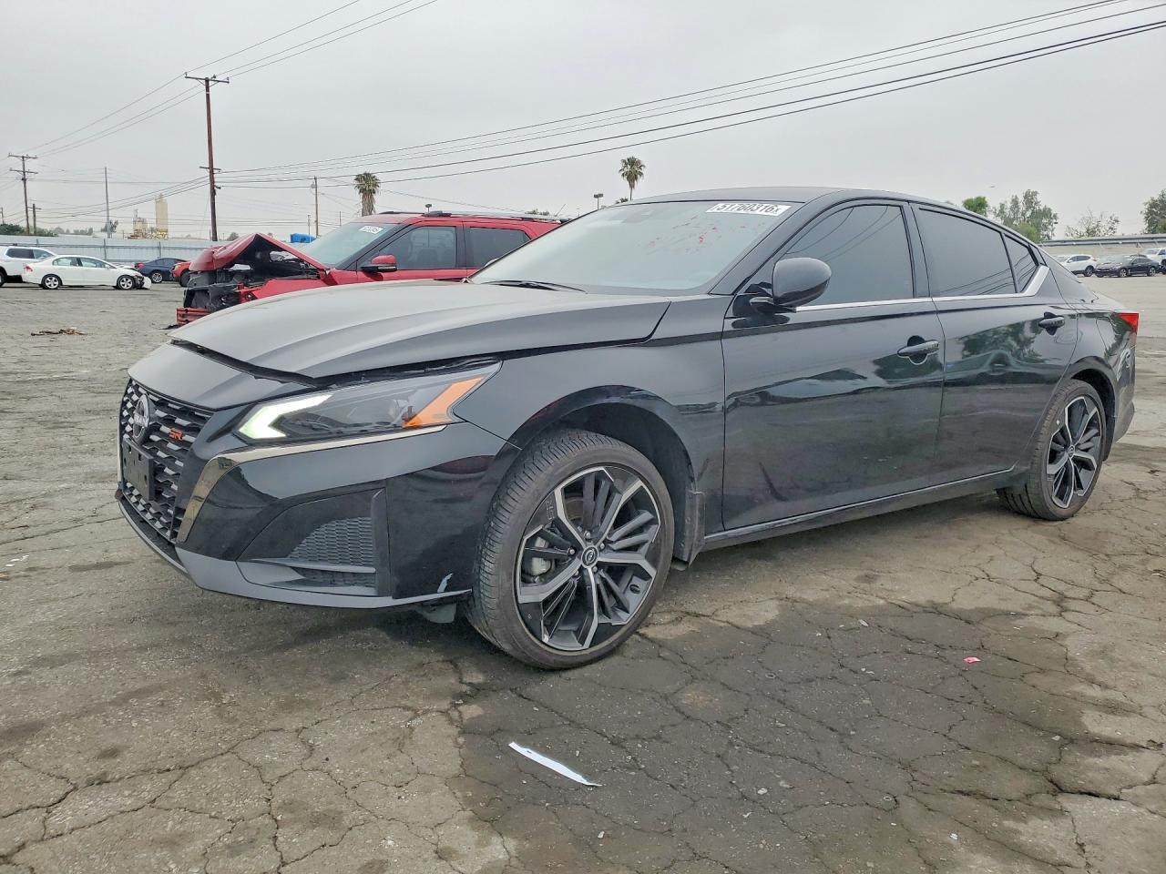 Salvage Nissan Altima Image