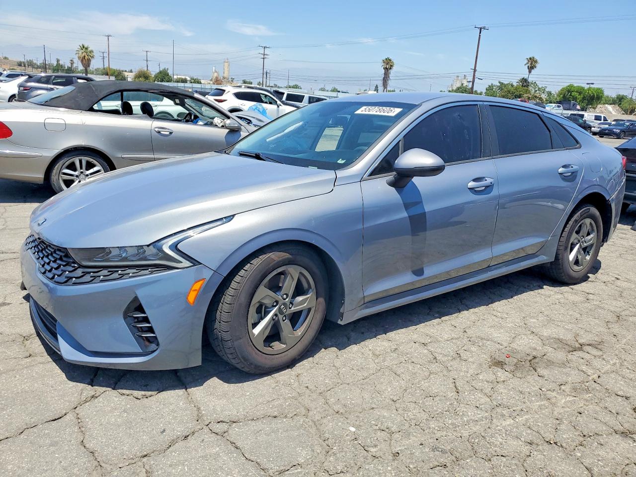 Salvage Kia K5 Image