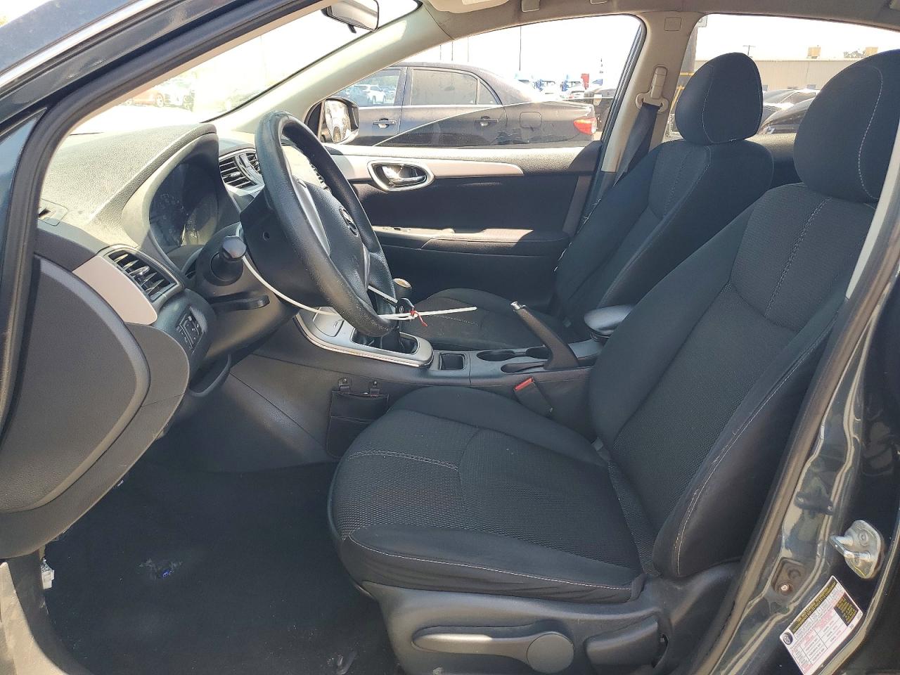 Nissan Sentra S
