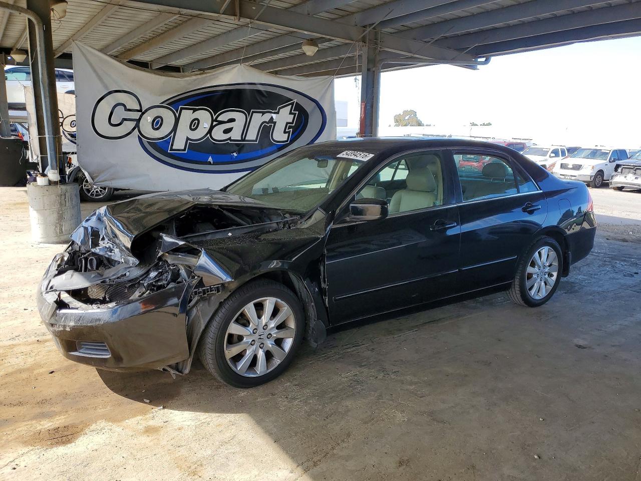 Salvage Honda Accord Image