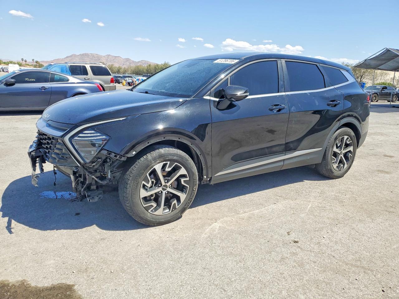 Salvage Kia Sportage Image