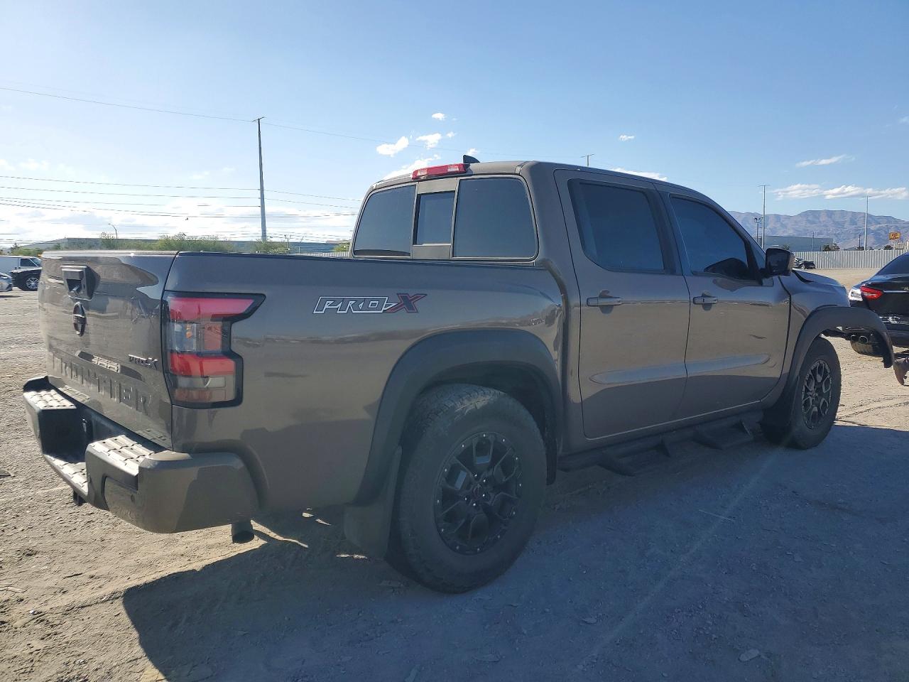 Nissan Frontier Pro-x