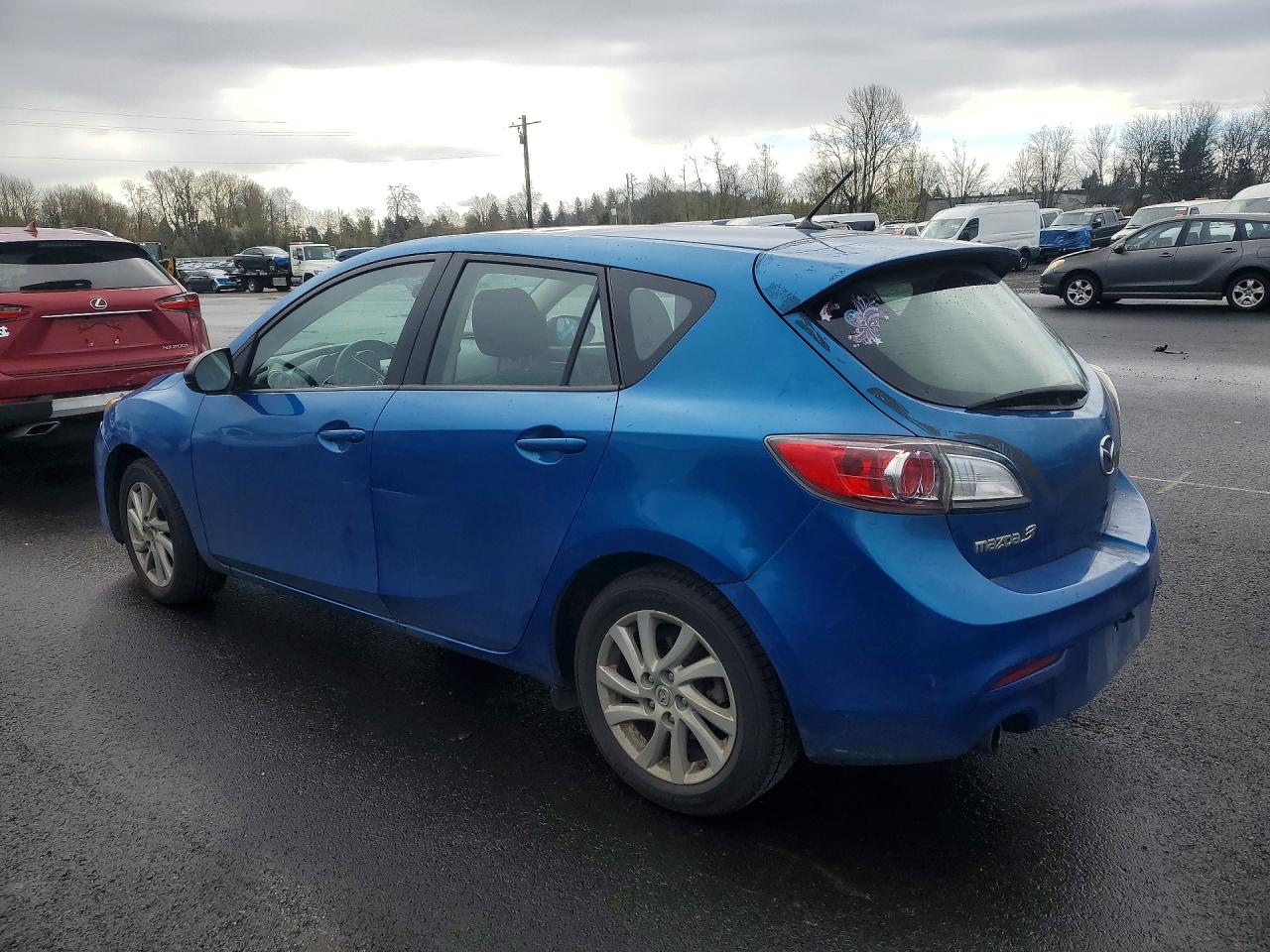 Mazda 3 I