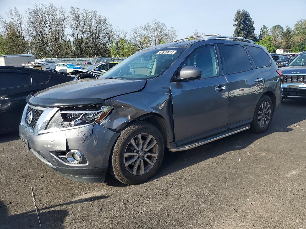 Salvage Nissan Pathfinder Image