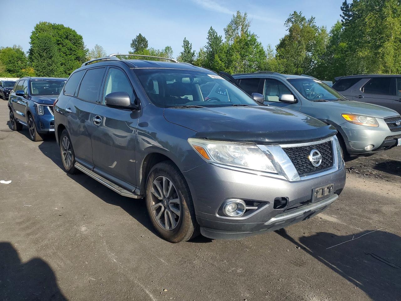 Nissan Pathfinder S