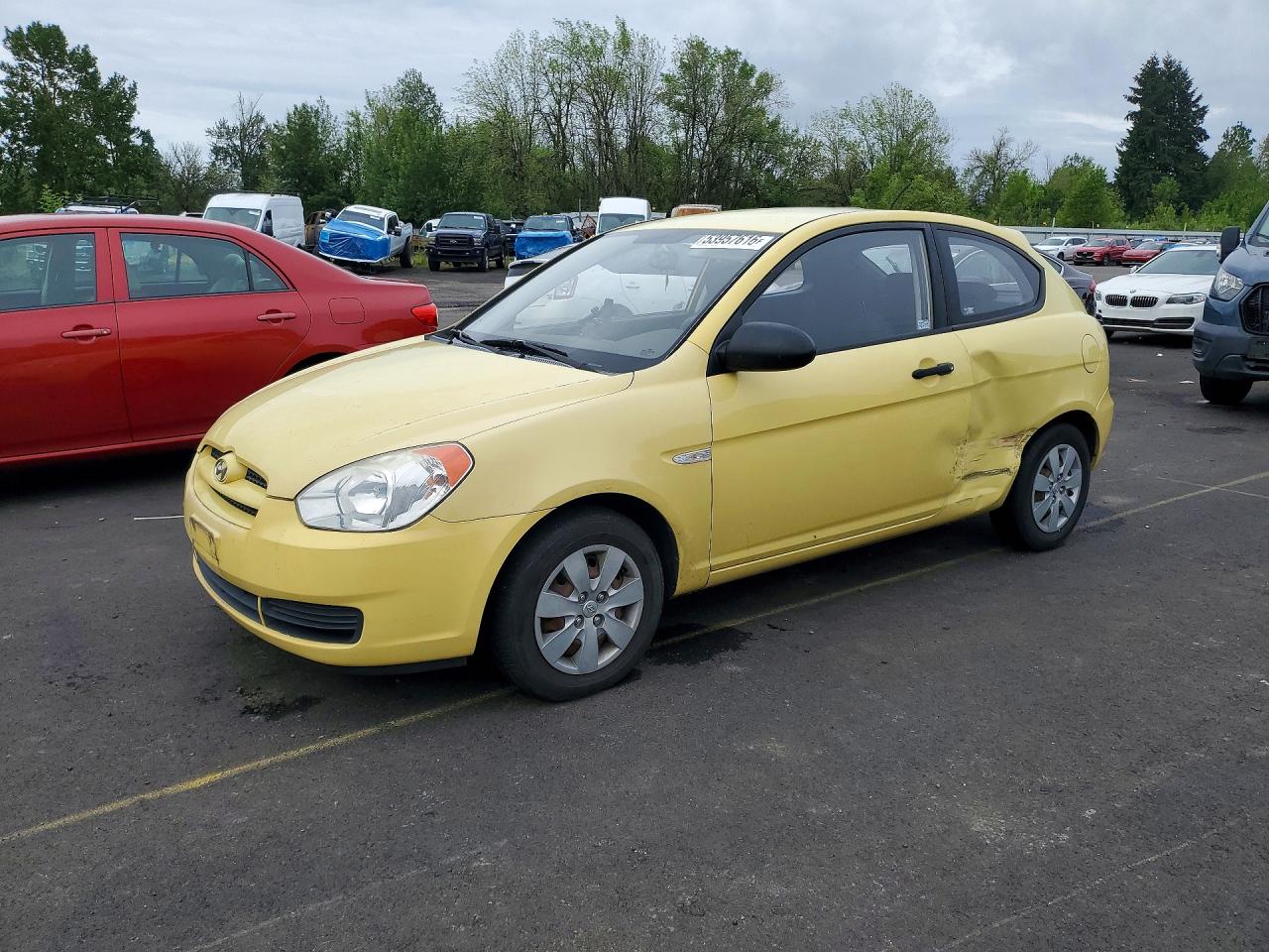 Salvage Hyundai ACCENT Image
