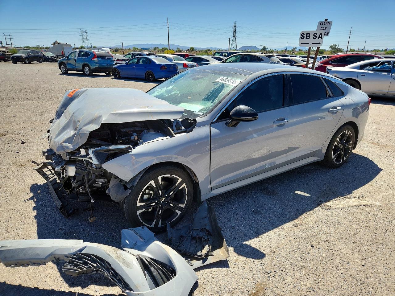 Salvage Kia K5 Image
