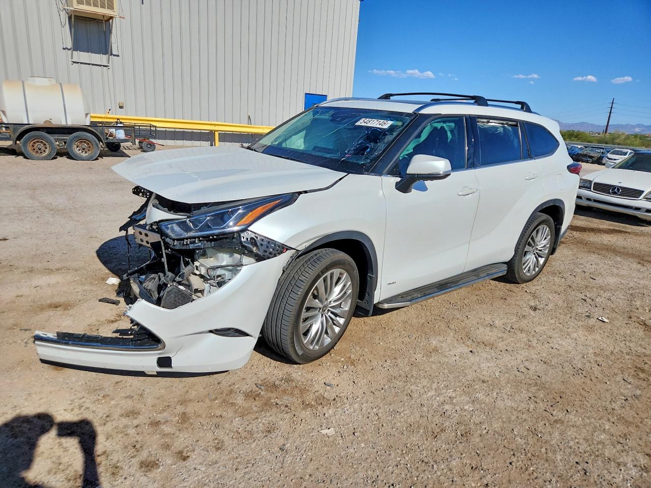 Salvage Toyota Highlander Image
