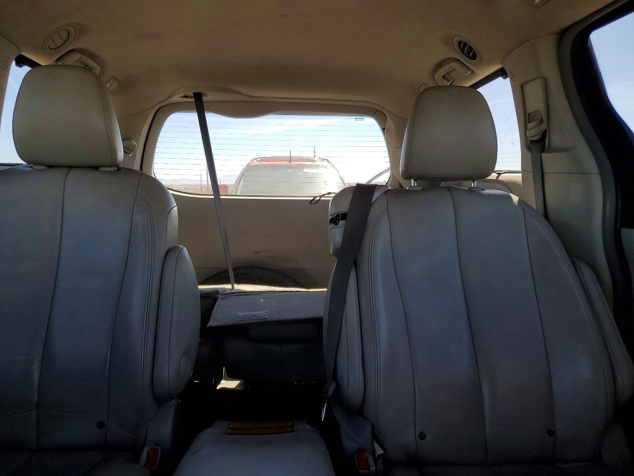 Toyota Sienna Xle
