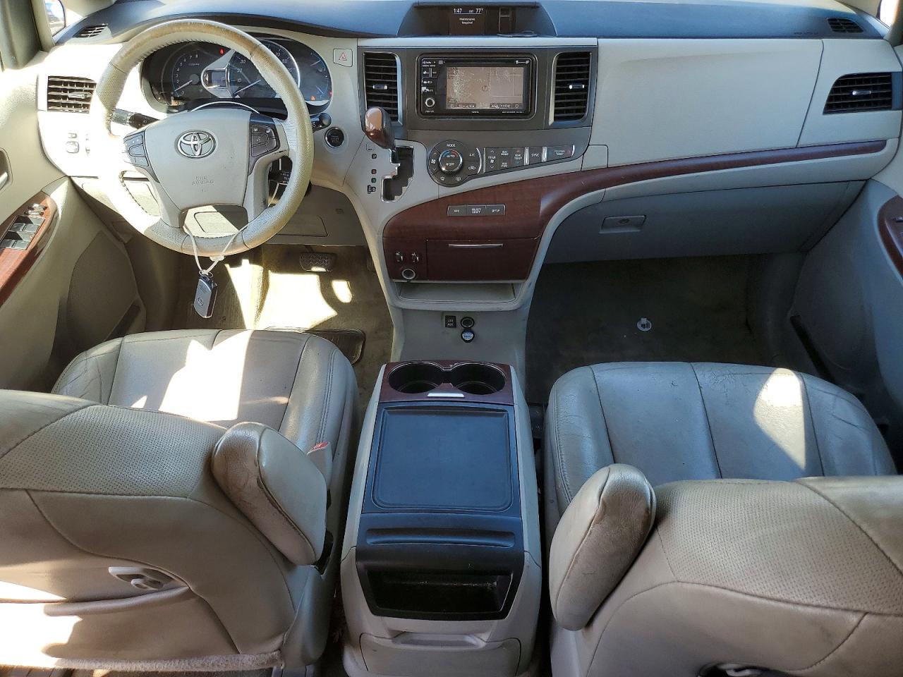 Toyota Sienna Xle