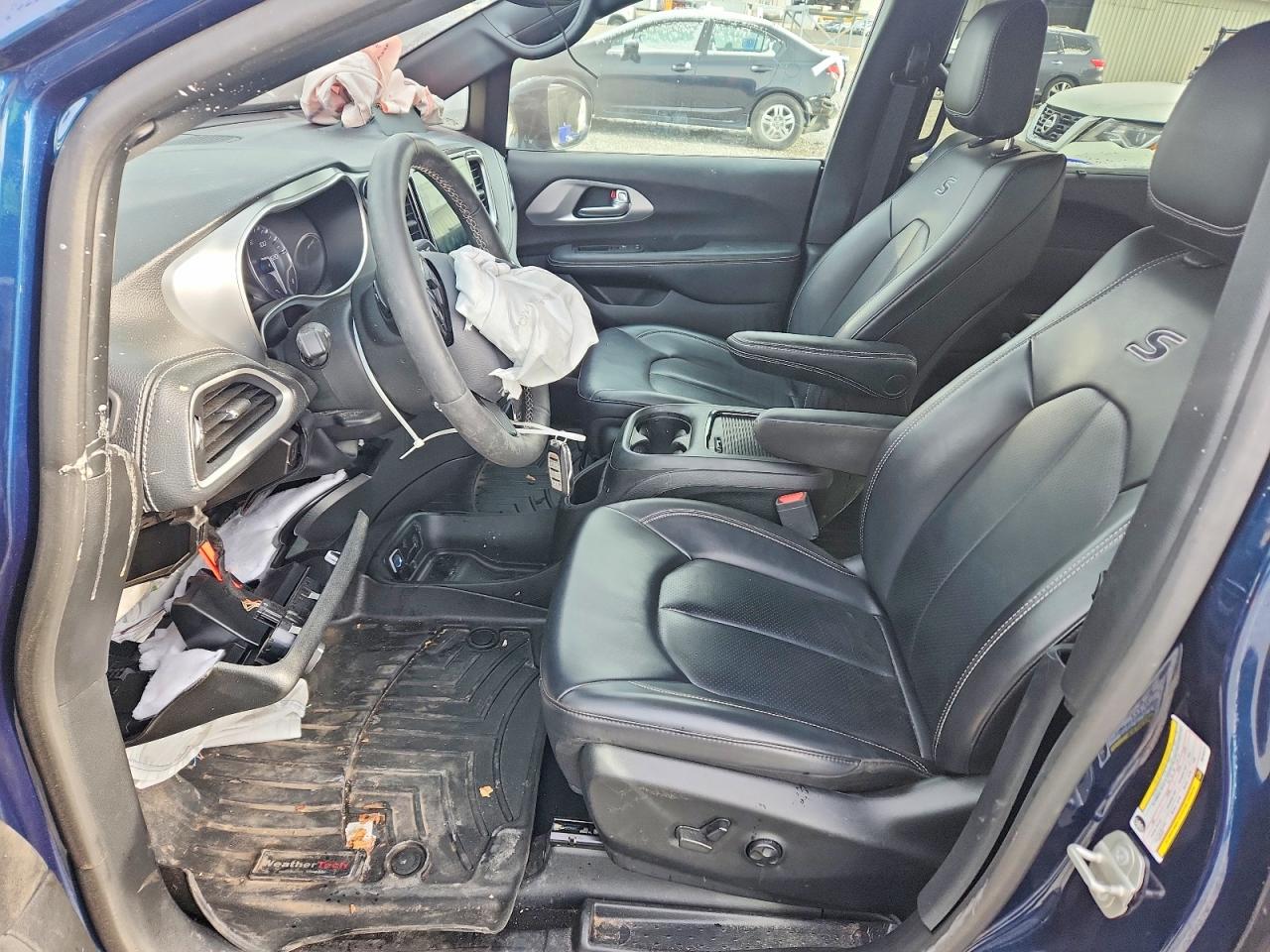 Chrysler Pacifica Touring L