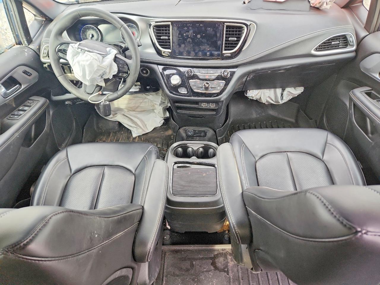 Chrysler Pacifica Touring L