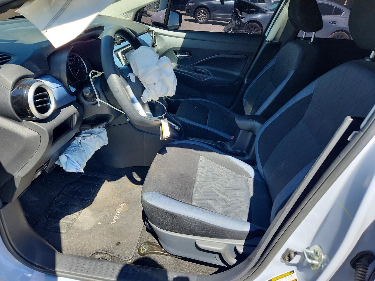 Nissan Versa Sv