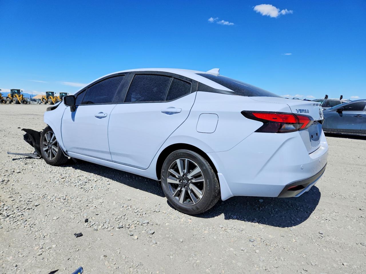 Nissan Versa Sv