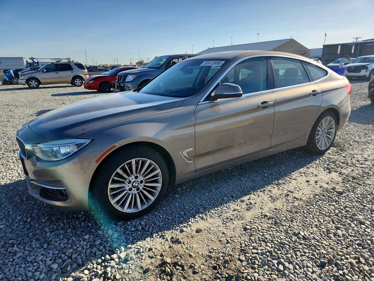 Salvage BMW 3 Series Image
