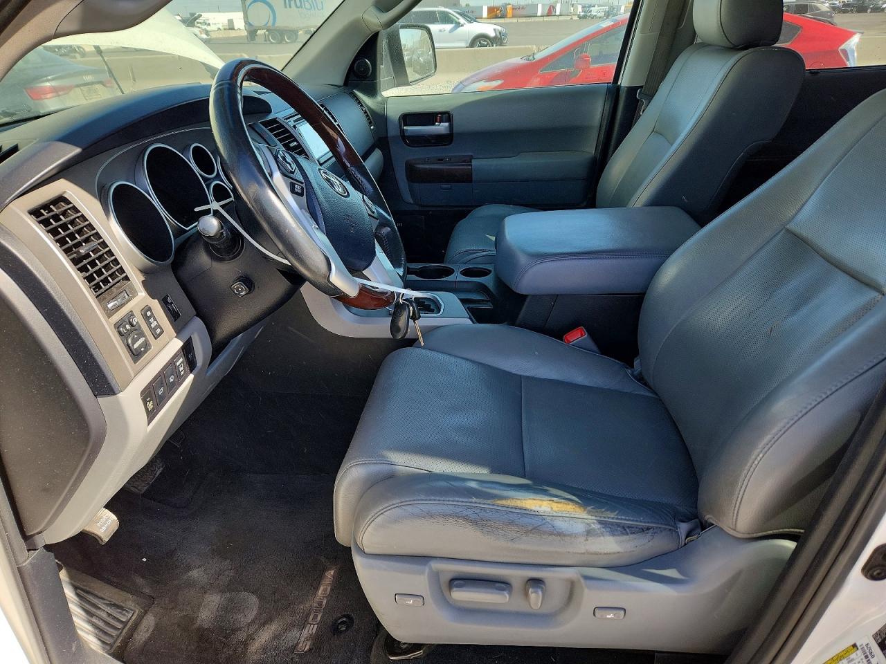 Toyota Sequoia Platinum