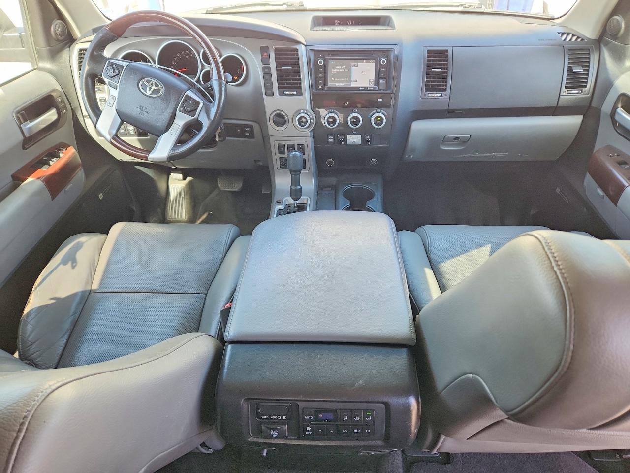Toyota Sequoia Platinum