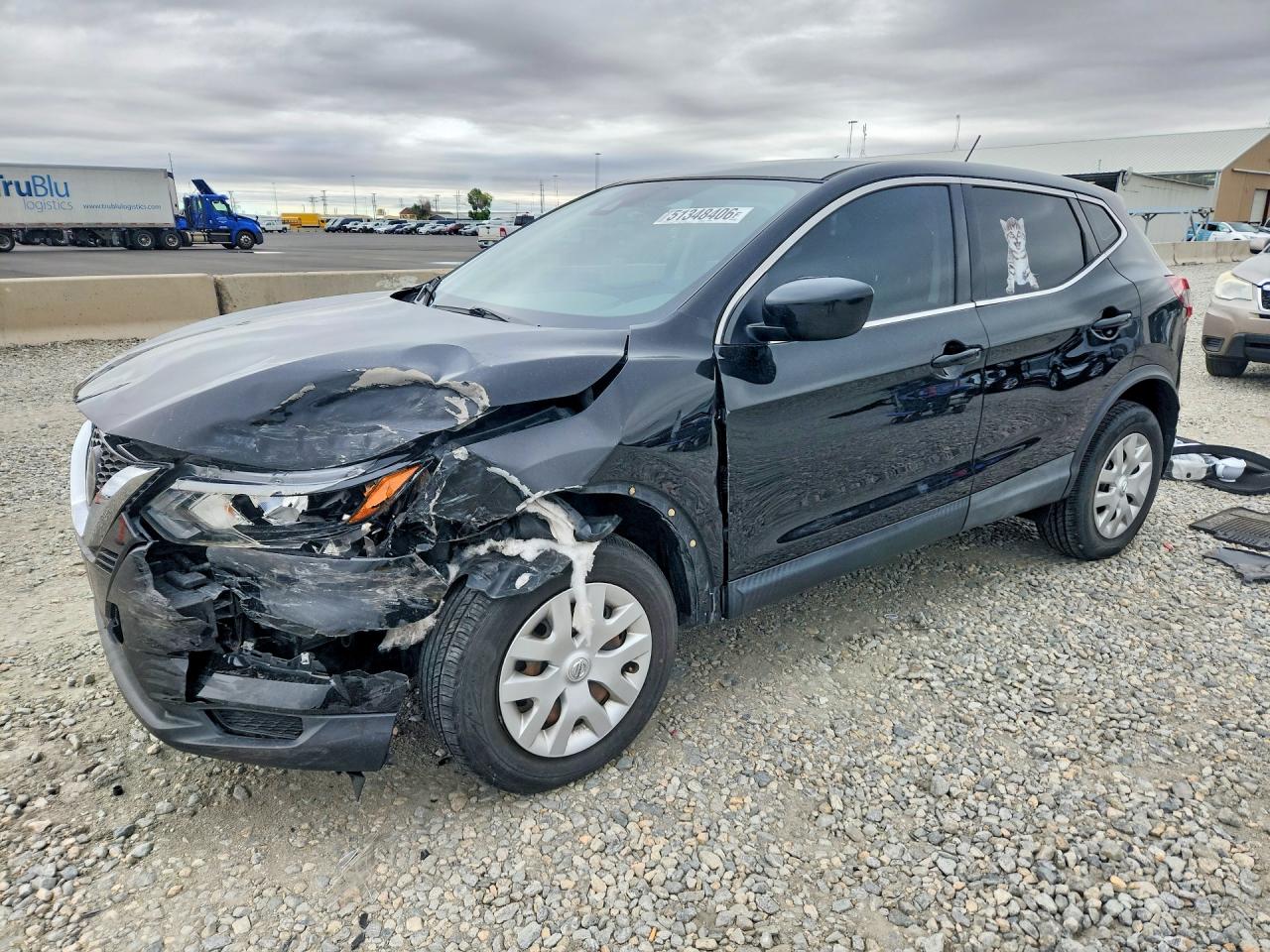Salvage Nissan Rogue Image