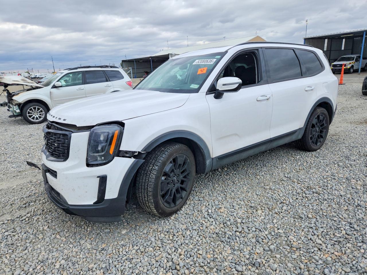 Salvage Kia Telluride Image