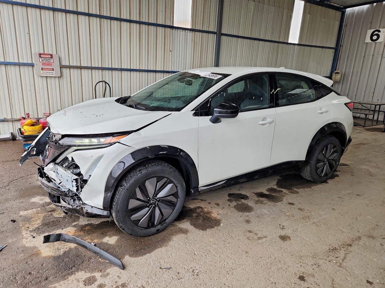 Salvage Nissan Ariya Image