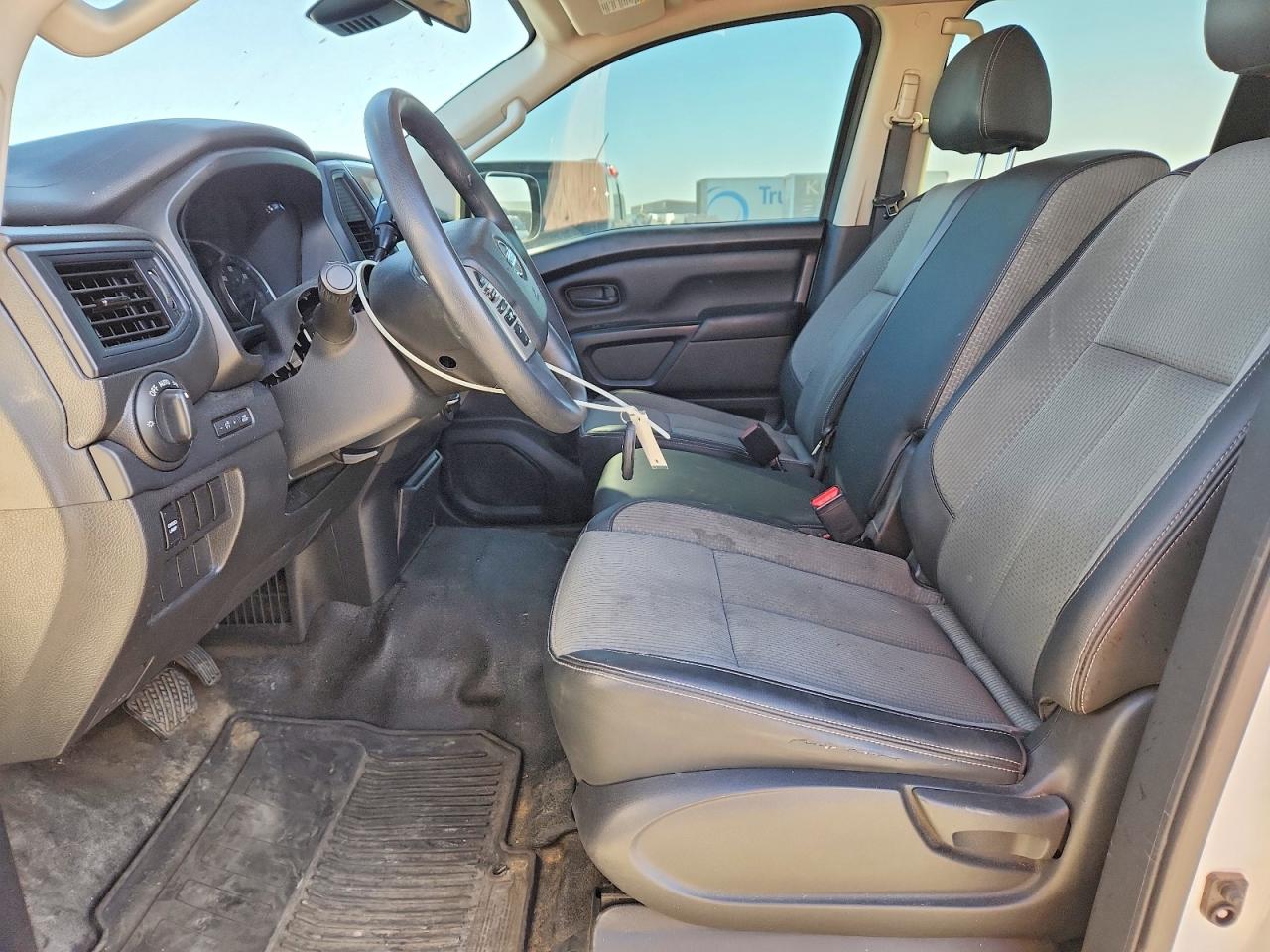 Nissan Titan S