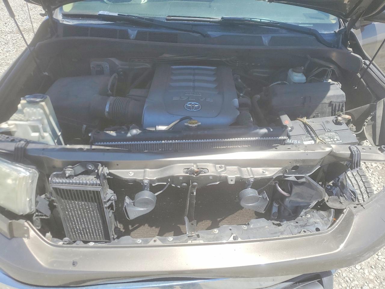 Toyota Tundra Double Cab Sr5
