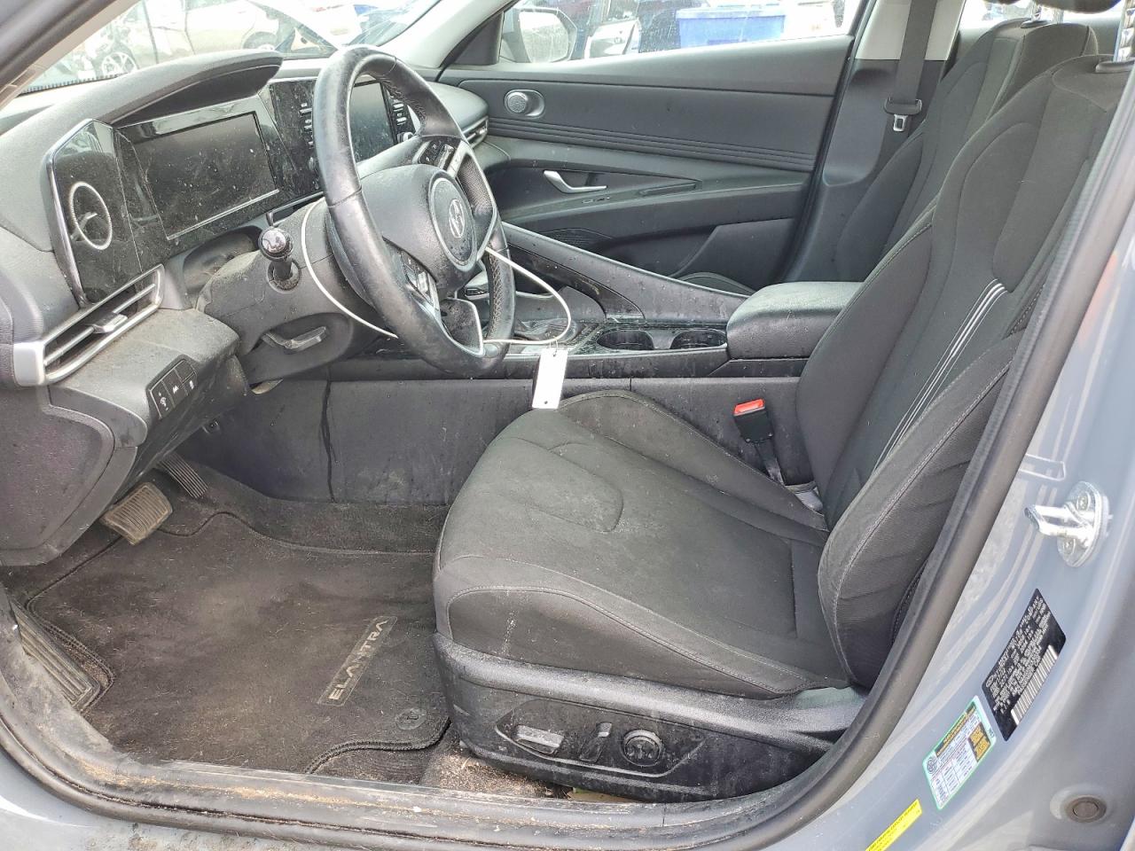 Hyundai ELANTRA Sel