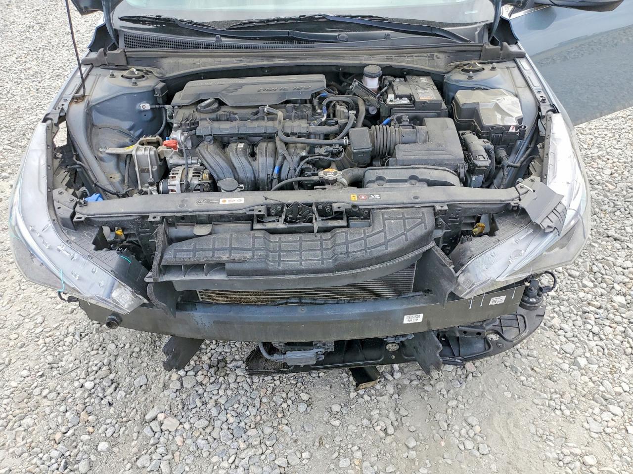 Hyundai ELANTRA Sel