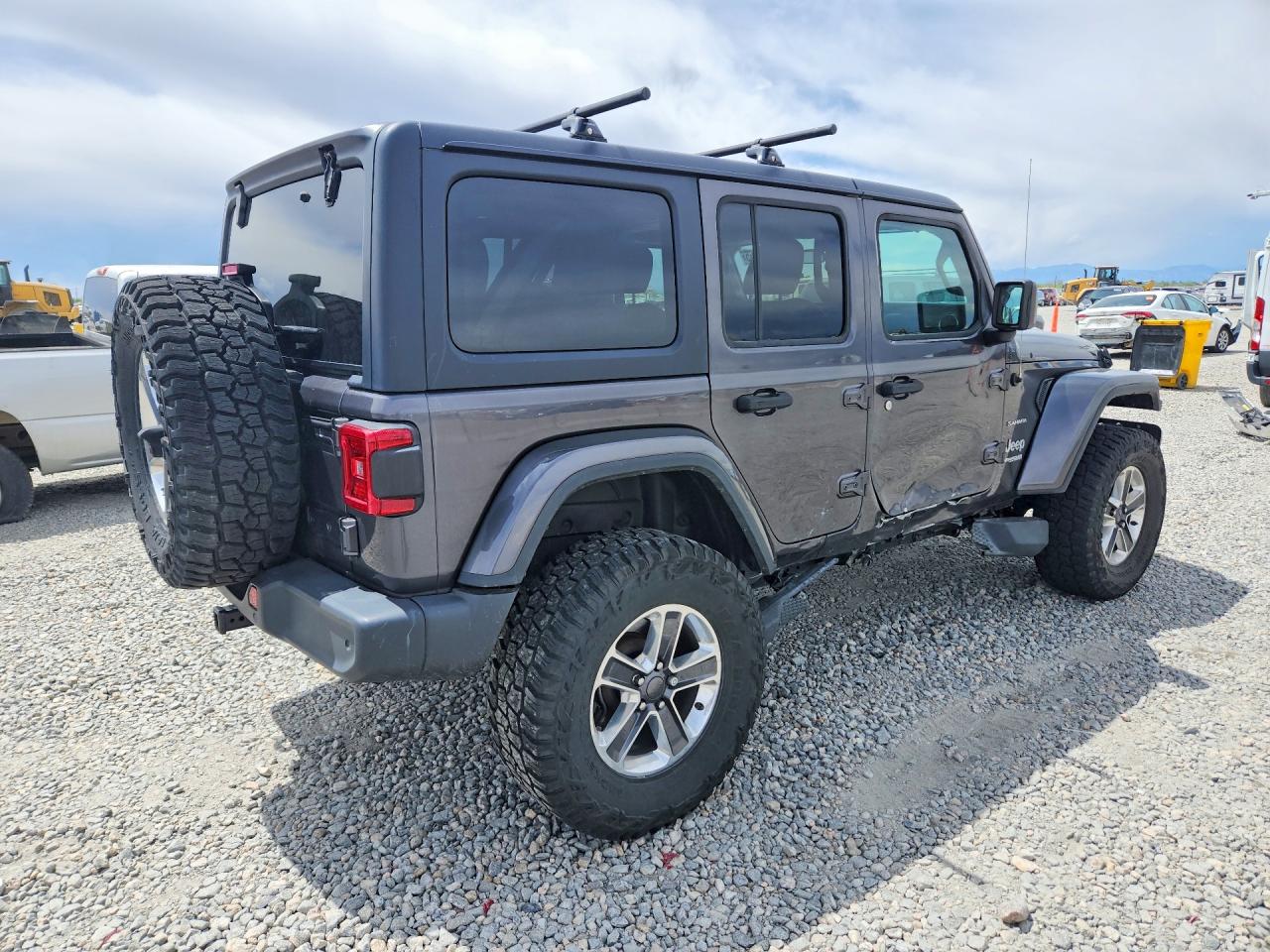 Jeep Wrangler Sahara