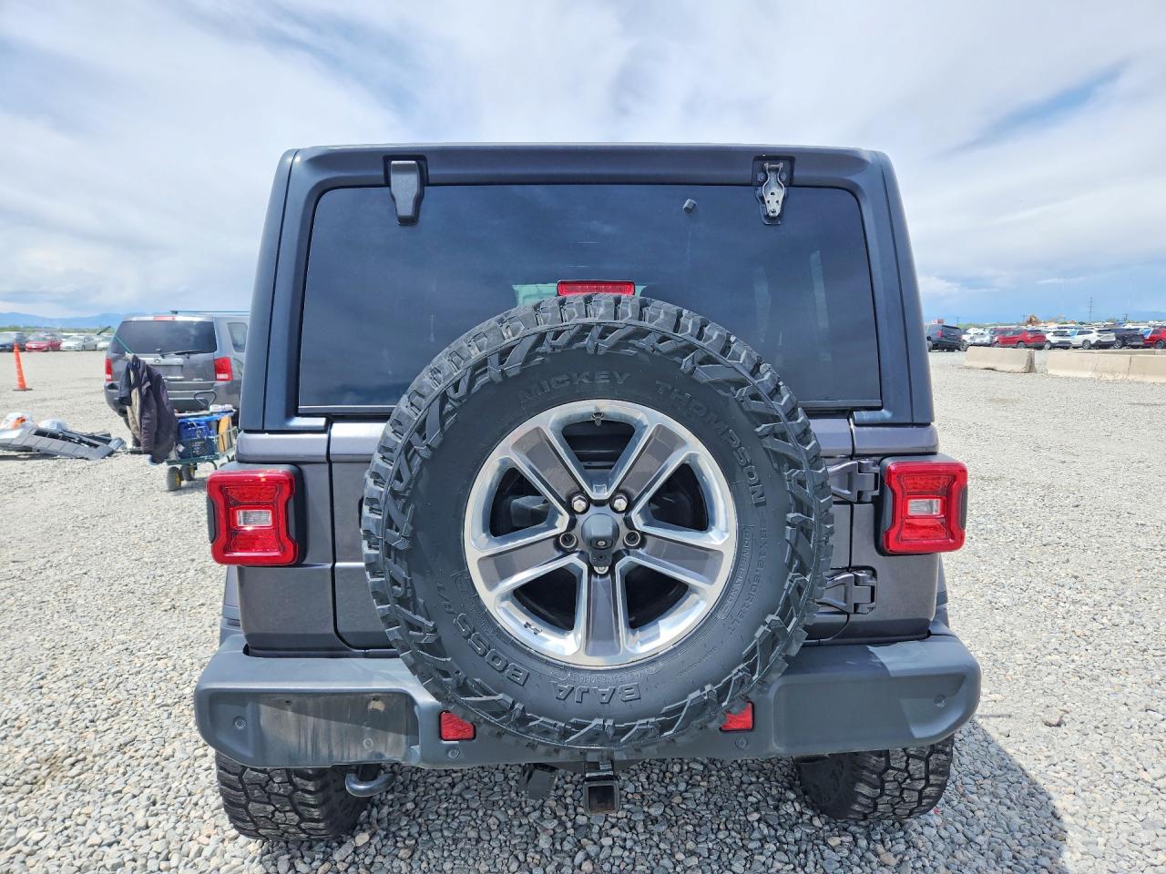 Jeep Wrangler Sahara