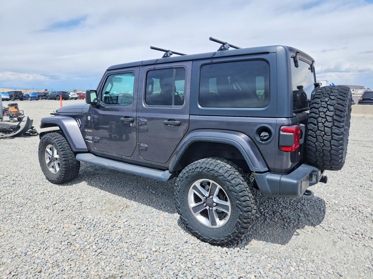 Jeep Wrangler Sahara