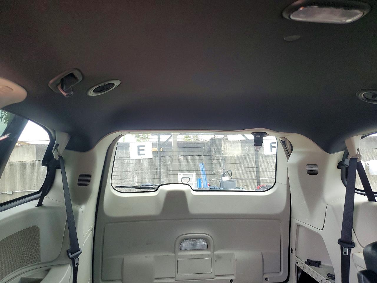 Dodge Caravan Sxt