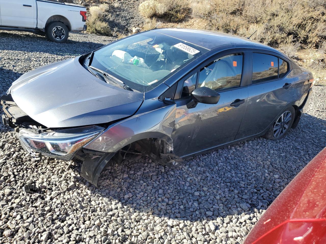 Salvage Nissan Versa Image