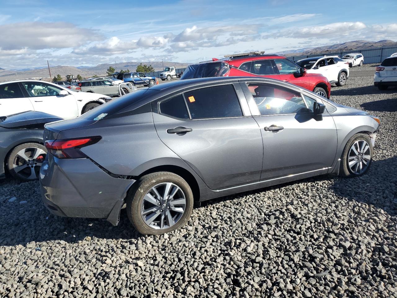 Nissan Versa S