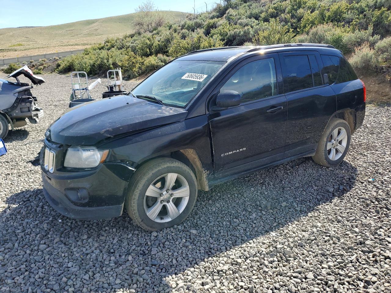 Salvage Jeep Compass Image