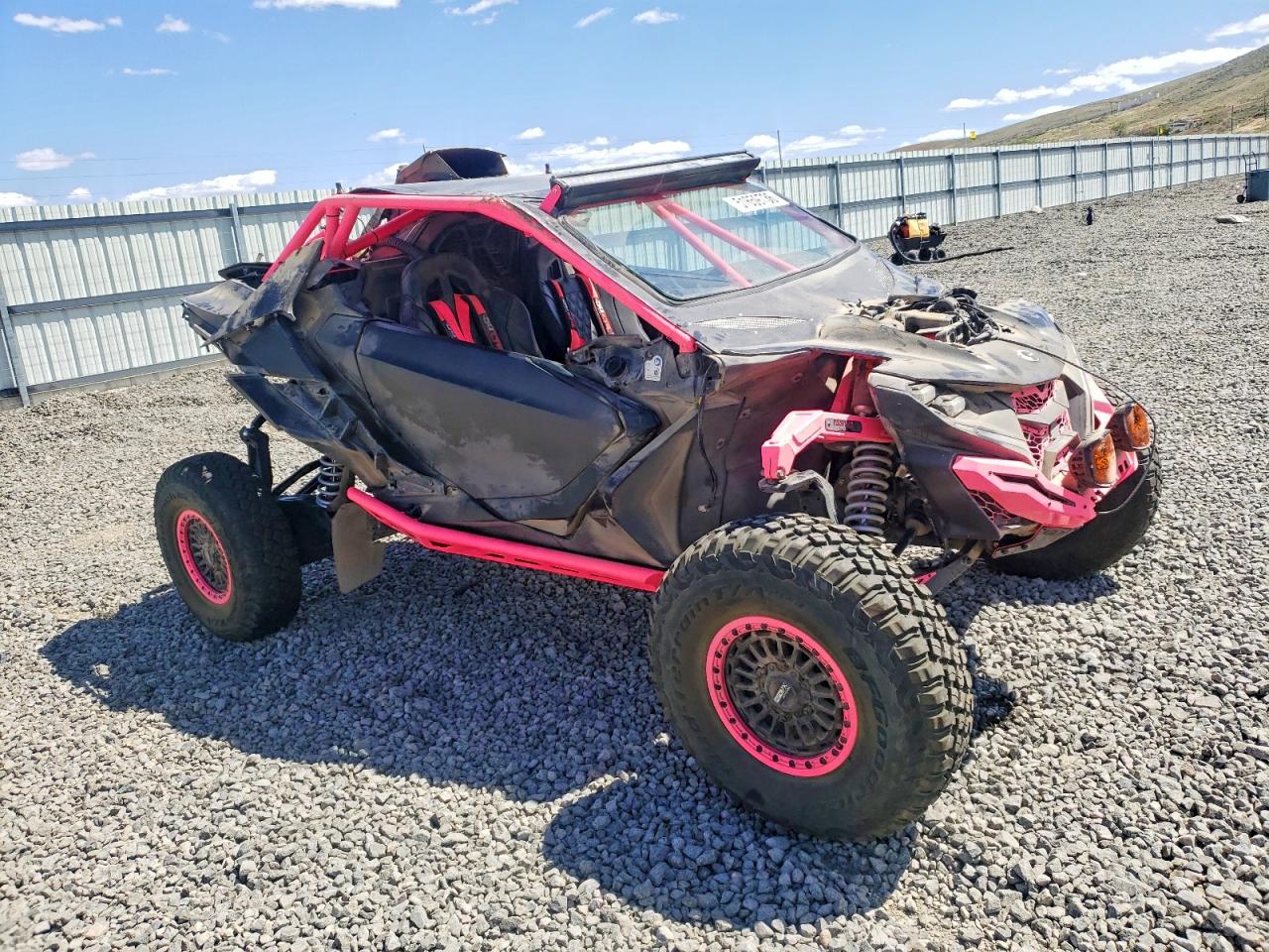 Salvage Can-Am Maverick R Image
