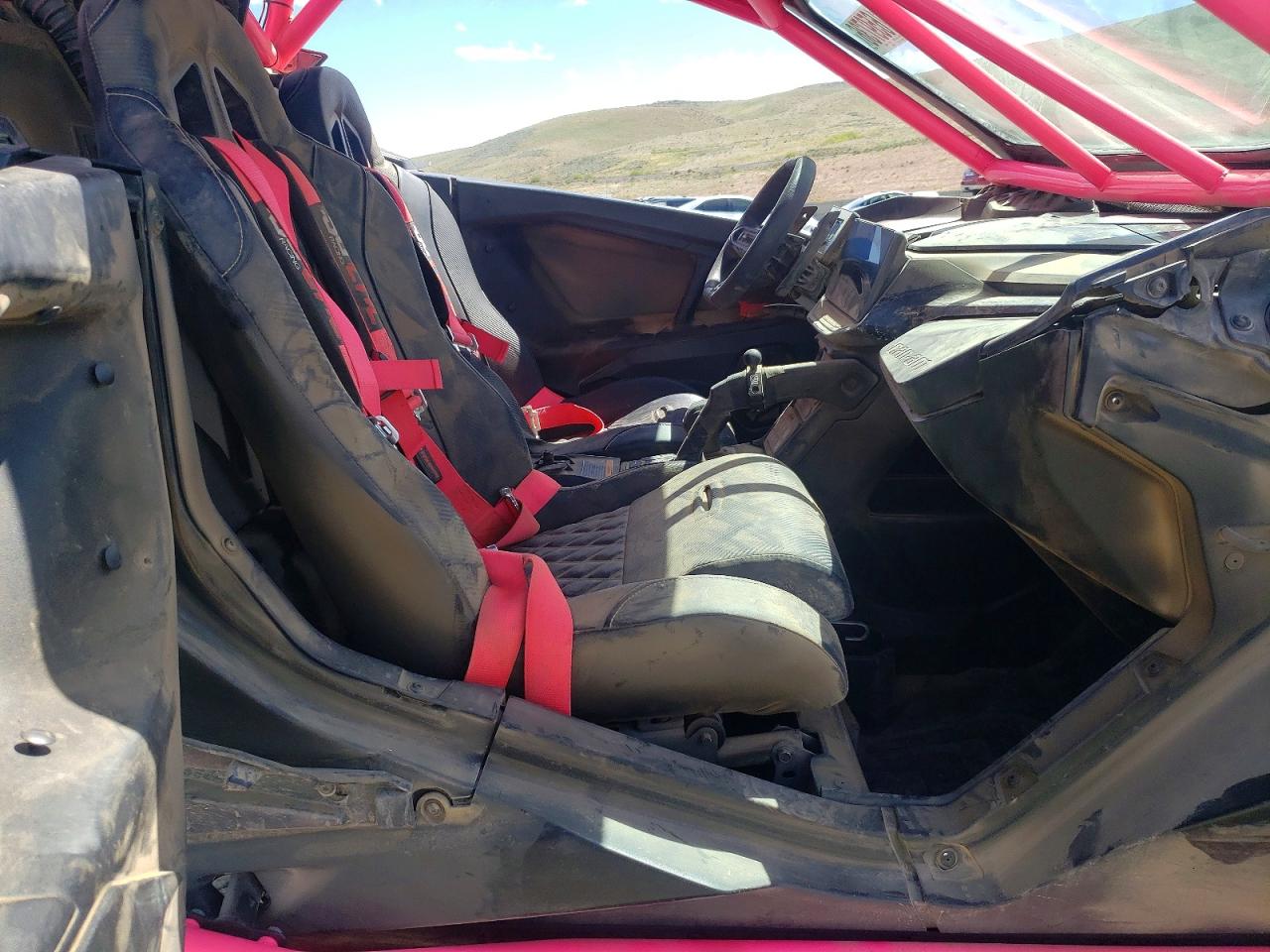 Can-Am Maverick R