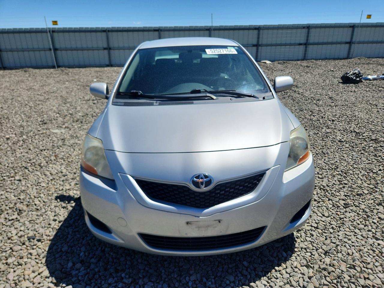 Toyota Yaris Base