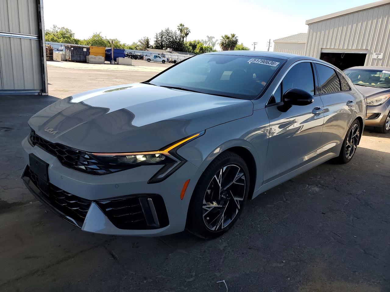 Salvage Kia K5 Image