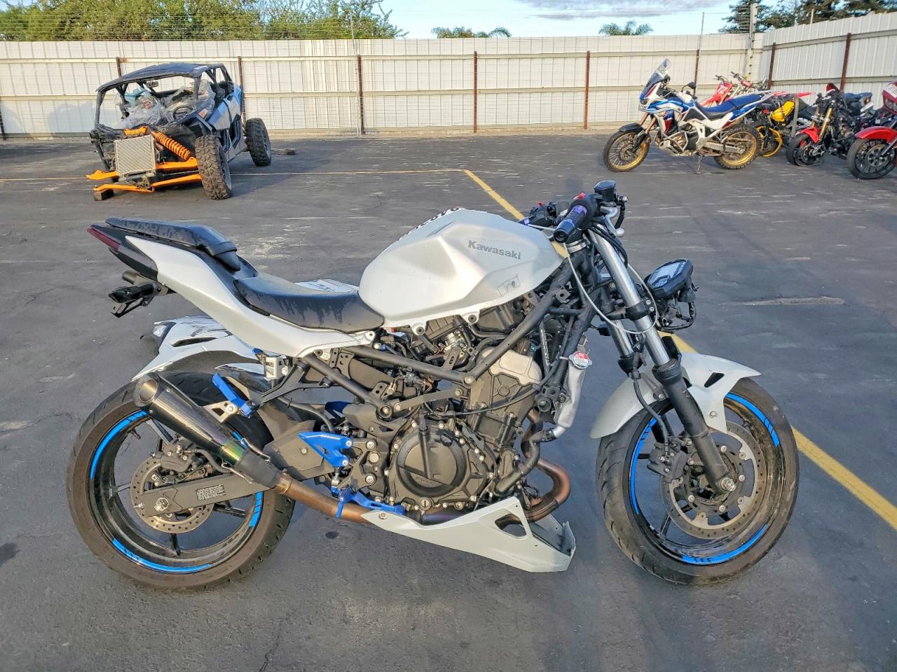Salvage Kawasaki Ex500 H Image