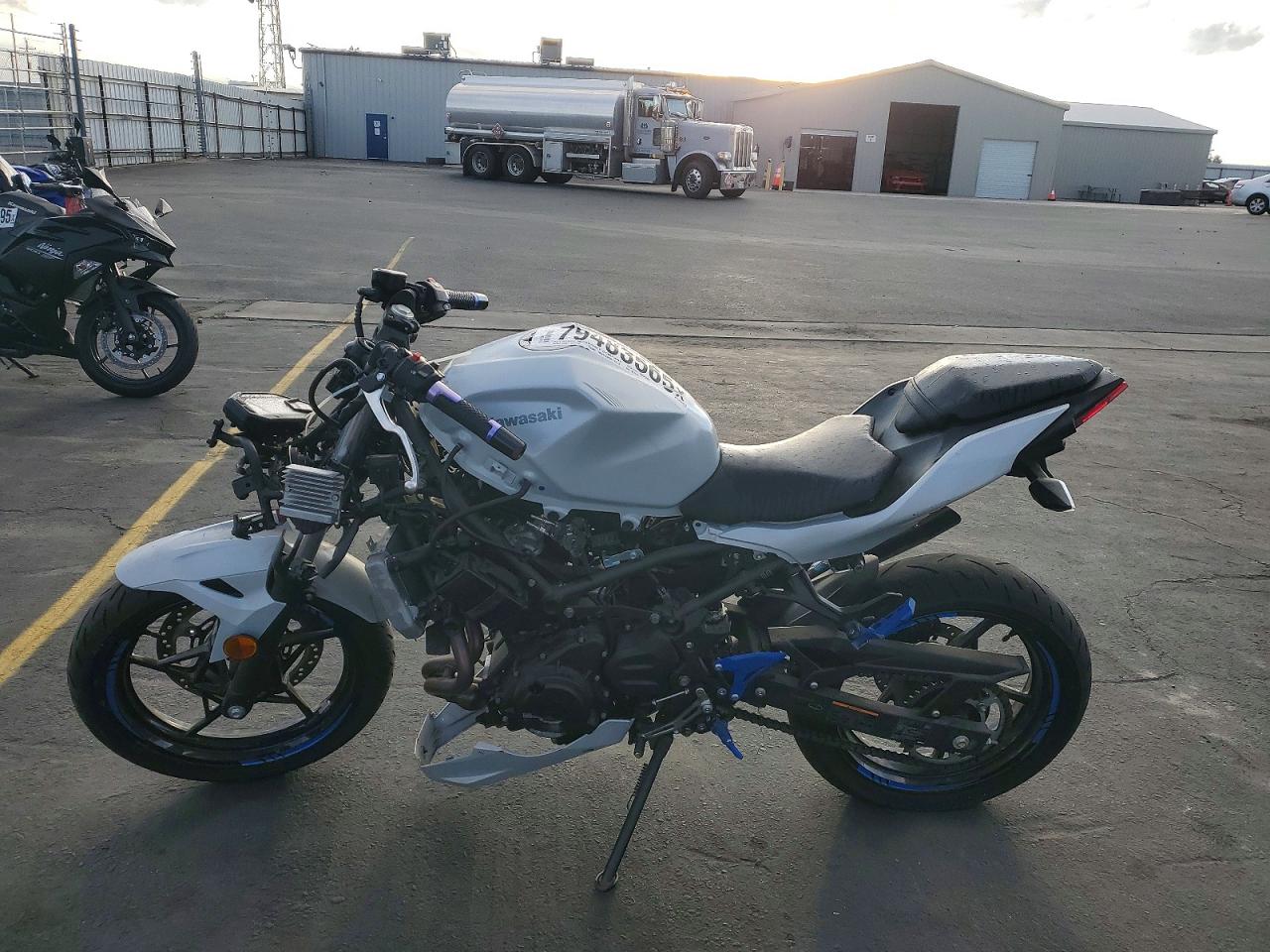 Kawasaki Ex500 H H