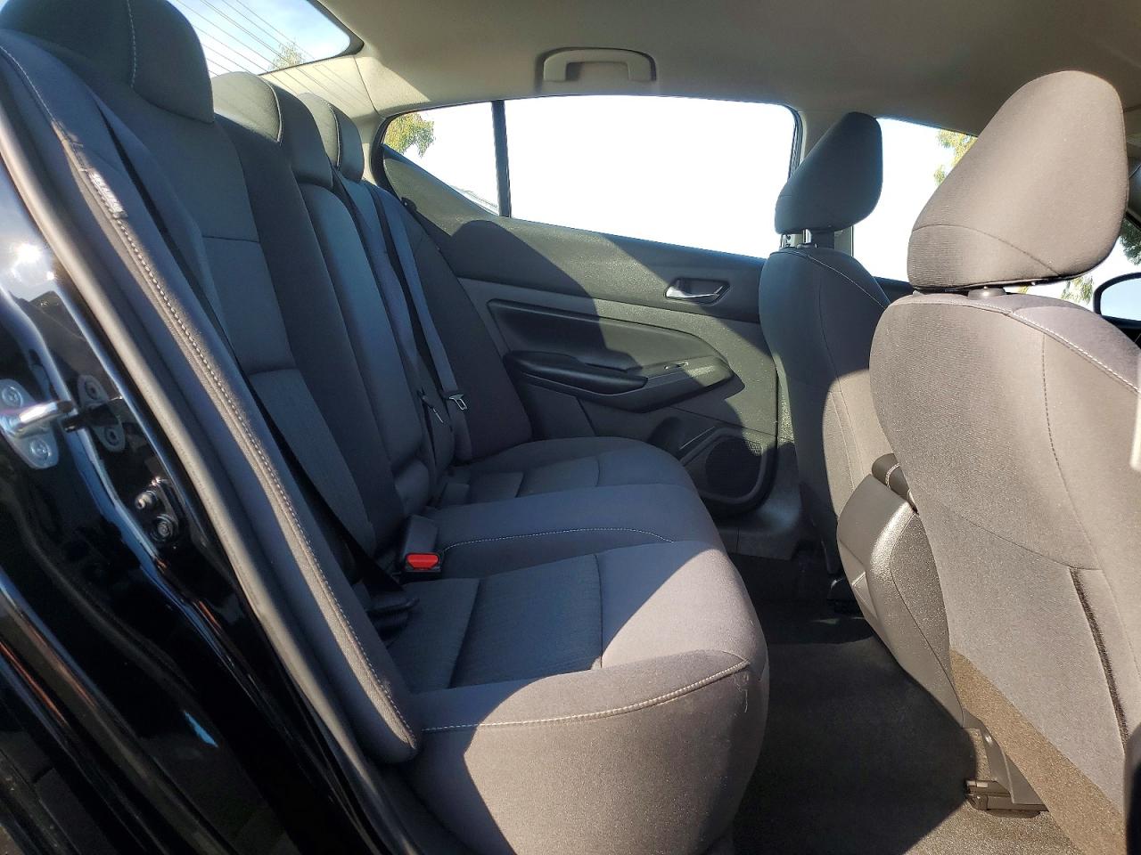Nissan Altima S